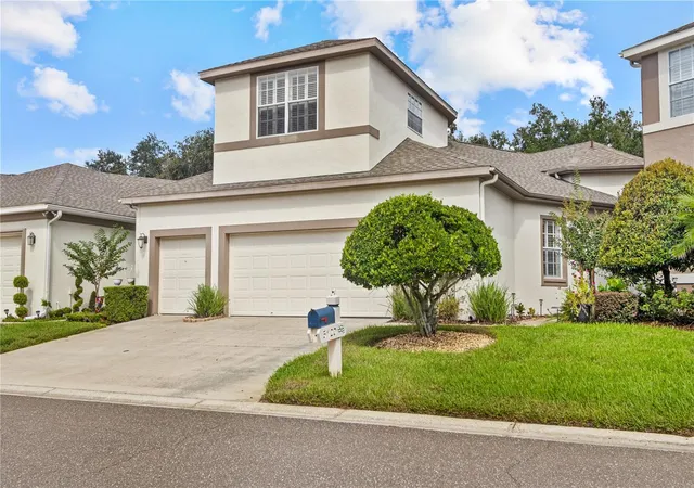 Photo 3 of Single family home for sale at 5120 Fairway One Dr, Valrico, FL 33596 | MLS# A4710840 | Listing updated on 2026-10-30
