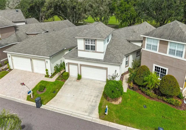 Photo 4 of Single family home for sale at 5120 Fairway One Dr, Valrico, FL 33596 | MLS# A4710840 | Listing updated on 2026-10-30