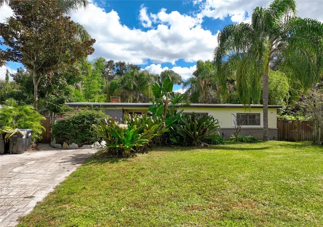 Photo 4 of Single family home for sale at 2809 Touraine Ave, Orlando, FL 32812 | MLS# TB8561508 | Listing updated on 2026-10-28
