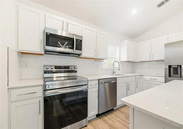 Photo 4 of Single family home for sale at 17 Zebulon Pl, Palm Coast, FL 32164 | MLS# C7532500 | Listing updated on 2026-10-28