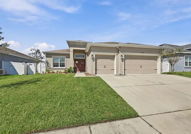 Photo 1 of Single family home for sale at 4041 Shearwater St, Lakeland, FL 33811 | MLS# TB8561517 | Listing updated on 2026-10-30