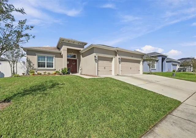 Photo 2 of Single family home for sale at 4041 Shearwater St, Lakeland, FL 33811 | MLS# TB8561517 | Listing updated on 2026-10-30
