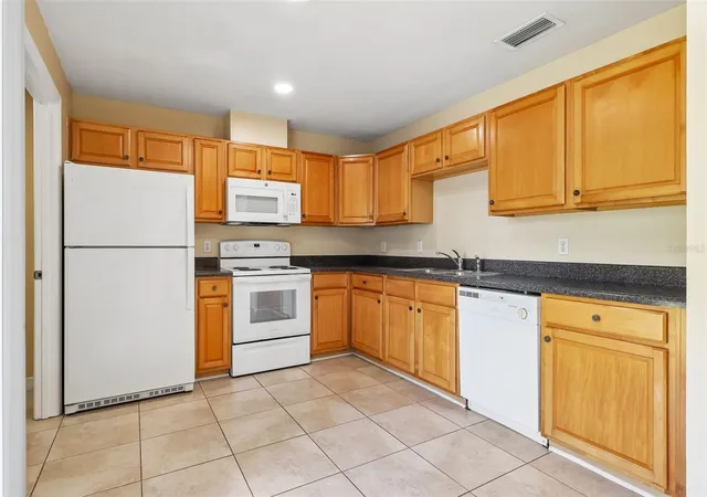 Photo 4 of Multi family home for sale at 10031 Portale Ave, Orlando, FL 32825 | MLS# O6452764 | Listing updated on 2026-10-28