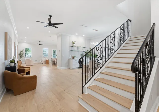 Photo 4 of Townhouse for sale at 5601 Bayshore Blvd #E, Tampa, FL 33611 | MLS# TB8561523 | Listing updated on 2026-10-29