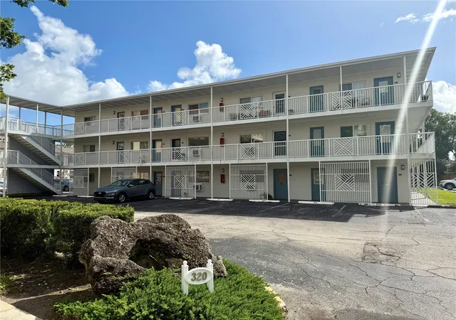 Condo for sale at 320 Lakeview St #208, ORLANDO, FL 32804 | MLS# O6452765