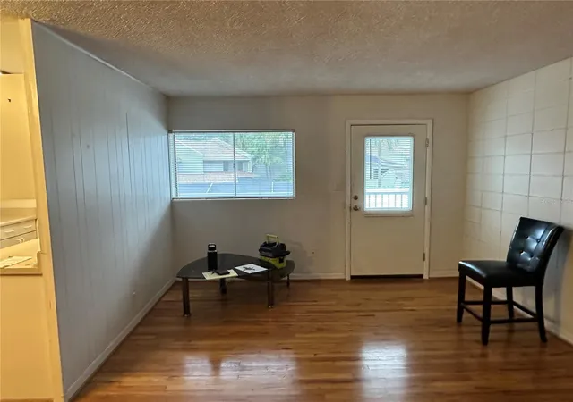 Photo 3 of Condo for sale at 320 Lakeview St #208, Orlando, FL 32804 | MLS# O6452765 | Listing updated on 2026-10-28