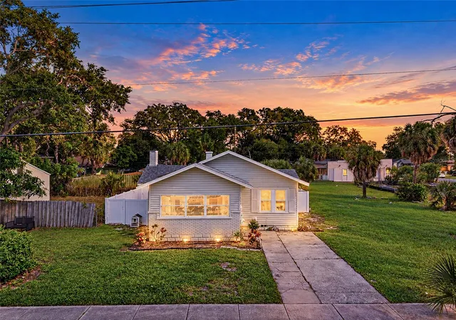 Photo 1 of Single family home for sale at 1920 19th Street S, Saint Petersburg, FL 33712 | MLS# TB8561527 | Listing updated on 2026-10-30