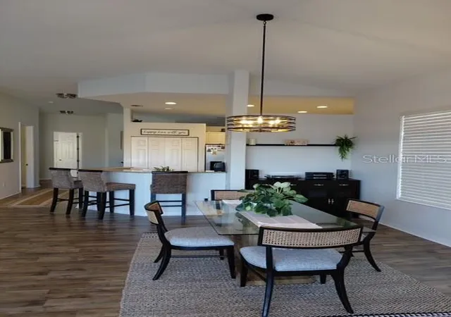 Listing Photo 4 - Condo for sale in building located at 1708 Triano Cir, VENICE, FL 34292 - Unit #1708