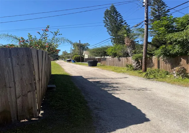 Photo 4 of Land for sale at 138 N 43rd Drive, Saint Petersburg, FL 33703 | MLS# TB8561543 | Listing updated on 2026-10-26