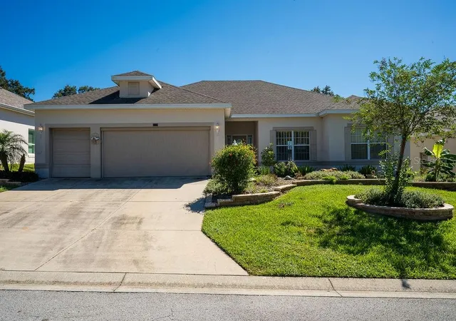 Single family home for sale at 4608 Nottoway Dr, LEESBURG, FL 34748 | MLS# O6452779