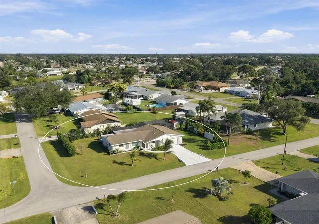 Photo 1 of Single family home for sale at 2020 Keyway Dr, Englewood, FL 34223 | MLS# D6149361 | Listing updated on 2026-10-29