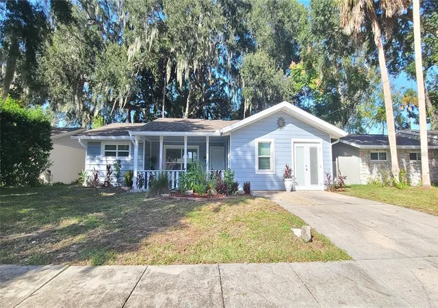 Photo 1 of Single family home for sale at 109 Wimbledon Ct, Port Orange, FL 32127 | MLS# O6452785 | Listing updated on 2026-10-29