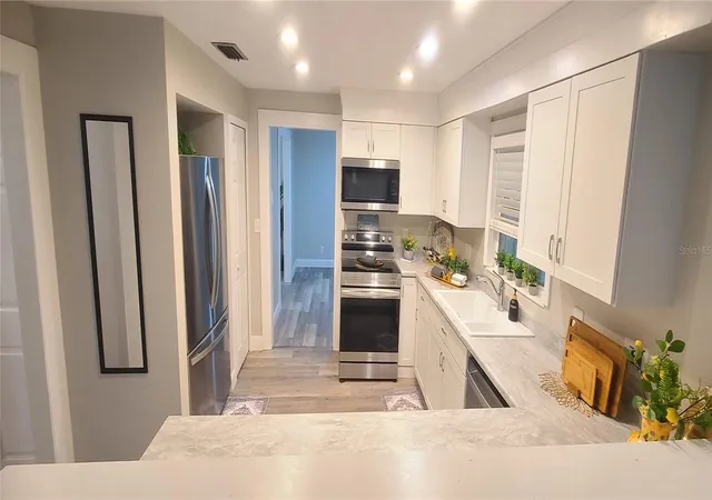 Photo 2 of Single family home for sale at 109 Wimbledon Ct, Port Orange, FL 32127 | MLS# O6452785 | Listing updated on 2026-10-29