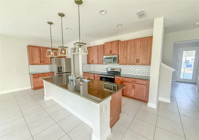 Photo 2 of Single family home for sale at 7835 Syracuse Dr, Clermont, FL 34714 | MLS# G5119491 | Listing updated on 2026-10-29