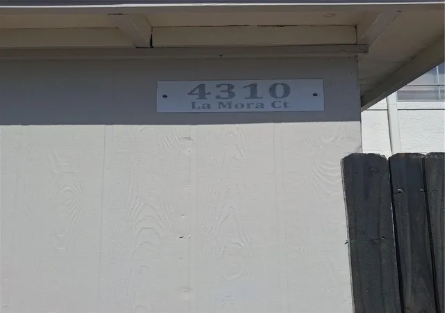 Photo 3 of Townhouse for sale at 4310 La Mora Ct, Tampa, FL 33611 | MLS# TB8561557 | Listing updated on 2026-10-29