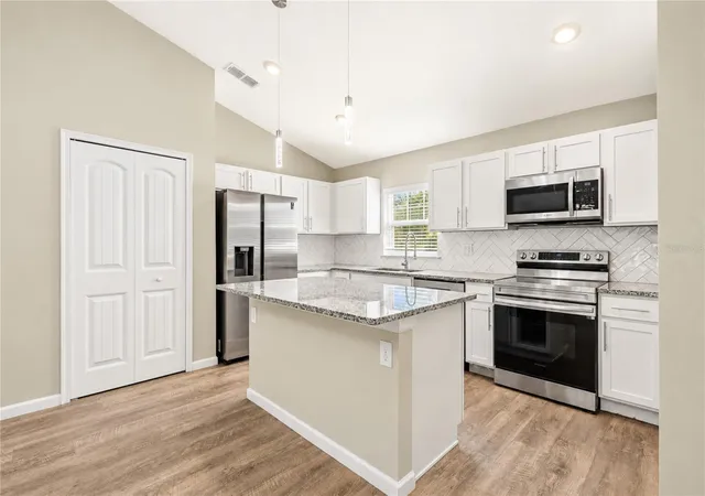 Photo 3 of Single family home for sale at 3 Pierce Ln, Palm Coast, FL 32164 | MLS# C7532507 | Listing updated on 2026-10-28