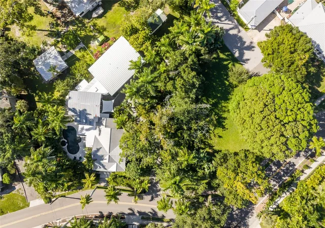 Photo 1 of Single family home for sale at 2813 Riverview Blvd, Bradenton, FL 34205 | MLS# A4710854 | Listing updated on 2026-10-29