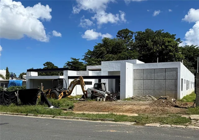 Photo 2 of Single family home for sale at 137 Calle Violeta, San Juan, PR 00927 | MLS# PR9125261 | Listing updated on 2026-10-28