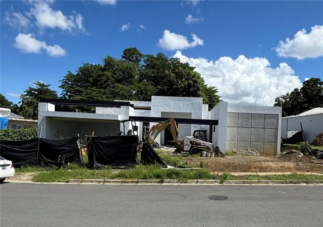 Photo 4 of Single family home for sale at 137 Calle Violeta, San Juan, PR 00927 | MLS# PR9125261 | Listing updated on 2026-10-28
