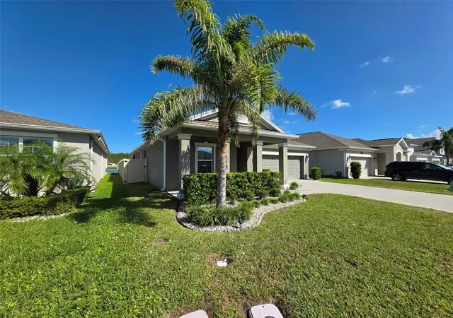 Photo 2 of Single family home for sale at 5322 Amersham Ln, Saint Cloud, FL 34771 | MLS# S5160206 | Listing updated on 2026-10-27