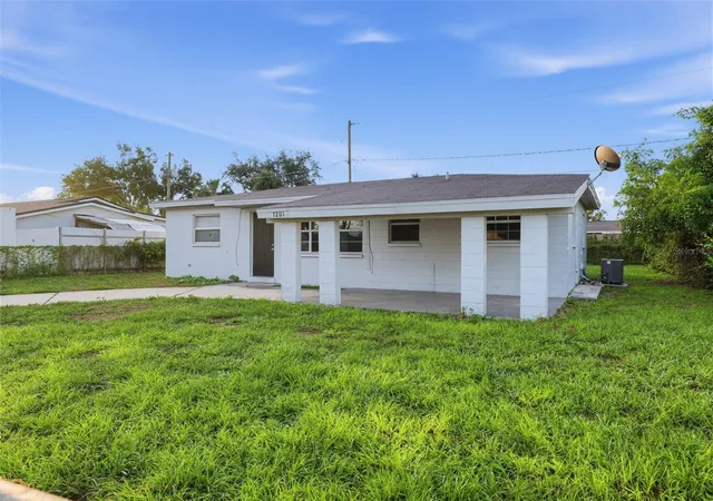 Photo 1 of Single family home for sale at 7201 Kingston Dr, Tampa, FL 33619 | MLS# O6452802 | Listing updated on 2026-10-29