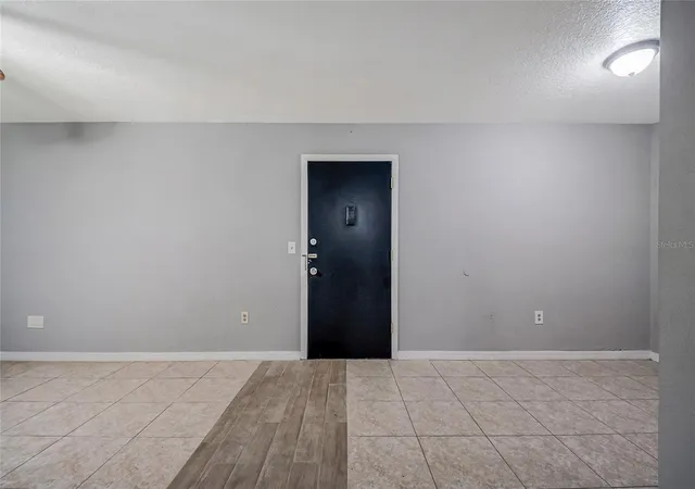 Photo 3 of Condo for sale at 910 Lake Destiny Rd #B, Altamonte Springs, FL 32714 | MLS# O6452803 | Listing updated on 2026-10-28