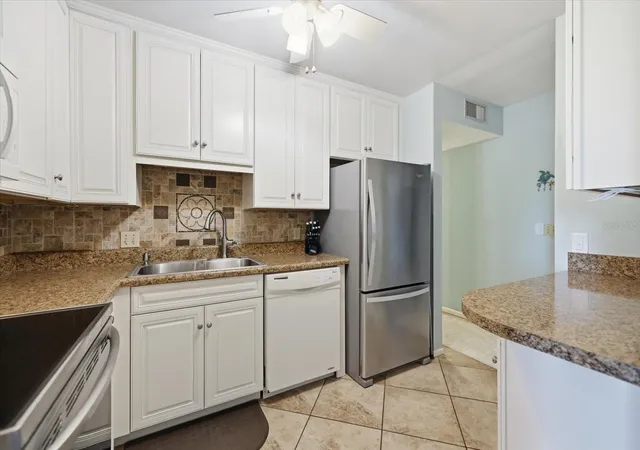 Photo 4 of Condo for sale at 644 White Pine Tree Rd #43, Venice, FL 34285 | MLS# N6146344 | Listing updated on 2026-10-28