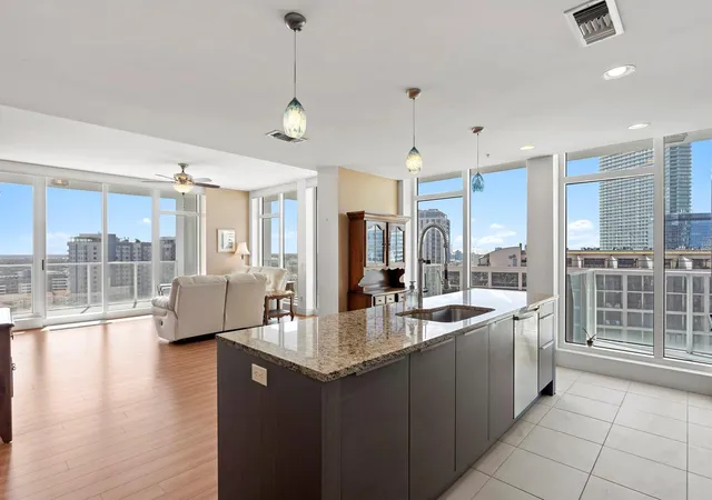 Photo 2 of Condo for sale at 175 1st Street S #1803, Saint Petersburg, FL 33701 | MLS# TB8561589 | Listing updated on 2026-10-28