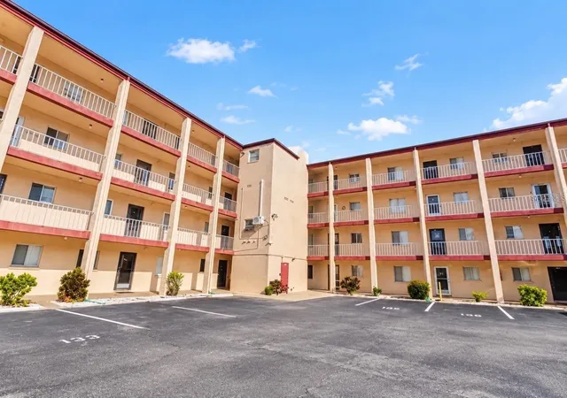 Condo for sale at 4127 Heron Way #E-111, BRADENTON, FL 34205 | MLS# A4710859