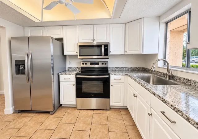 Photo 2 of Condo for sale at 4127 Heron Way #E-111, Bradenton, FL 34205 | MLS# A4710859 | Listing updated on 2026-10-28