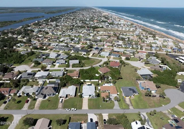 Photo 1 of Single family home for sale at 119 Mariners Dr, Ormond Beach, FL 32176 | MLS# V4951999 | Listing updated on 2026-10-28