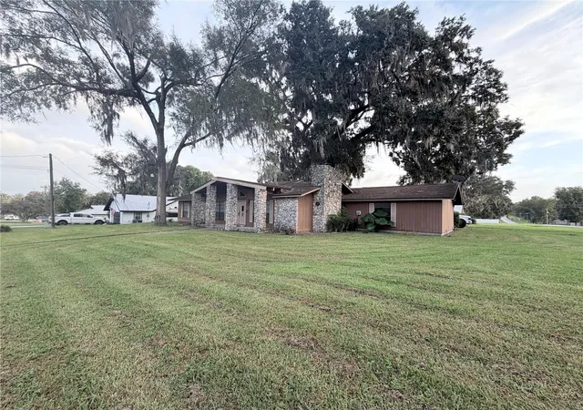 Photo 3 of Single family home for sale at 3616 SE 47th Street, Ocala, FL 34480 | MLS# A4710867 | Listing updated on 2026-10-28