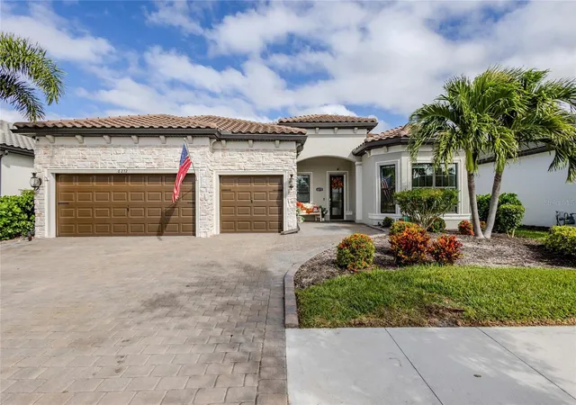 Single family home for sale at 6272 Talon Preserve Dr, NOKOMIS, FL 34275 | MLS# A4710871