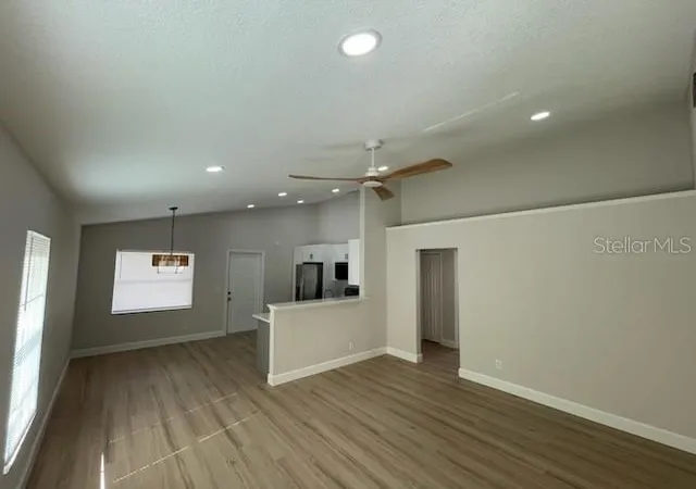 Photo 4 of Single family home for sale at 528 Southern Charm Dr, Orlando, FL 32807 | MLS# O6452833 | Listing updated on 2026-10-29