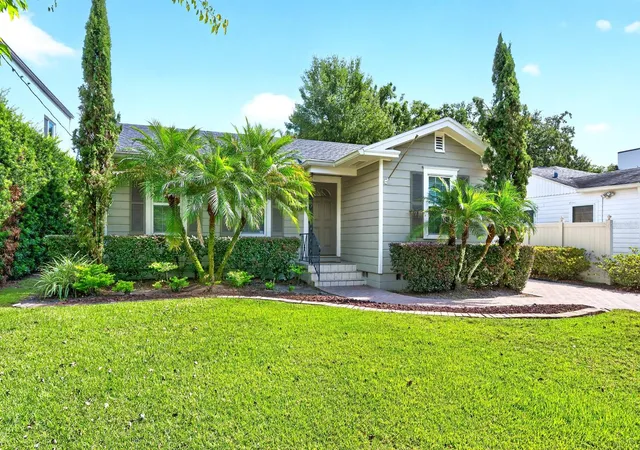 Photo 1 of Single family home for sale at 27 N Hampton Ave, Orlando, FL 32803 | MLS# O6452836 | Listing updated on 2026-10-28