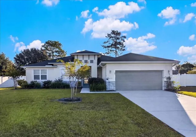 Photo 2 of Single family home for sale at 23 Rockingham Ln, Palm Coast, FL 32164 | MLS# FC322375 | Listing updated on 2026-10-28