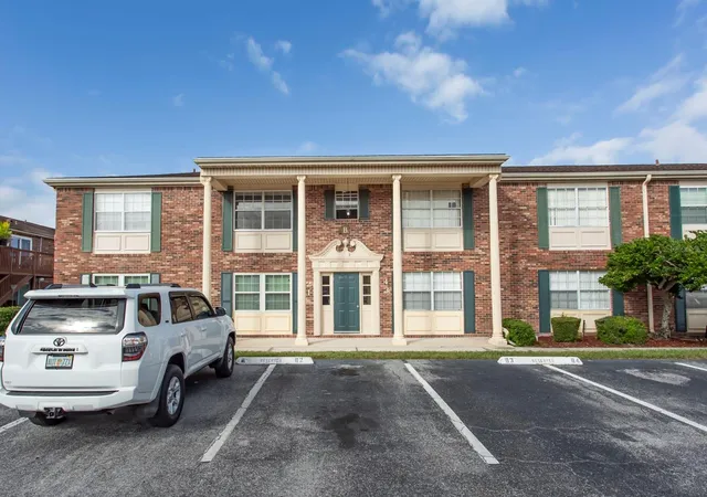Photo 1 of Condo for sale at 1920 E Edgewood Dr #B2, Lakeland, FL 33803 | MLS# W7890649 | Listing updated on 2026-10-29