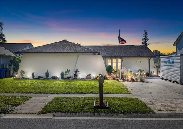 Single family home for sale at 16124 Ravendale Dr, TAMPA, FL 33618 | MLS# TB8561626