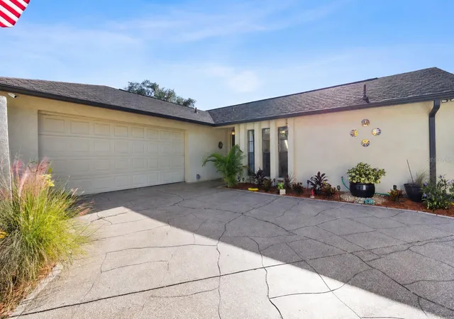 Photo 1 of Single family home for sale at 16124 Ravendale Dr, Tampa, FL 33618 | MLS# TB8561626 | Listing updated on 2026-10-28