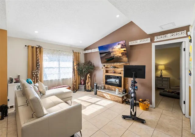 Photo 2 of Single family home for sale at 16124 Ravendale Dr, Tampa, FL 33618 | MLS# TB8561626 | Listing updated on 2026-10-28