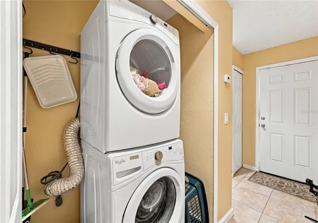Photo 3 of Condo for sale at 940 Douglas Ave #146, Altamonte Springs, FL 32714 | MLS# S5160216 | Listing updated on 2026-10-28