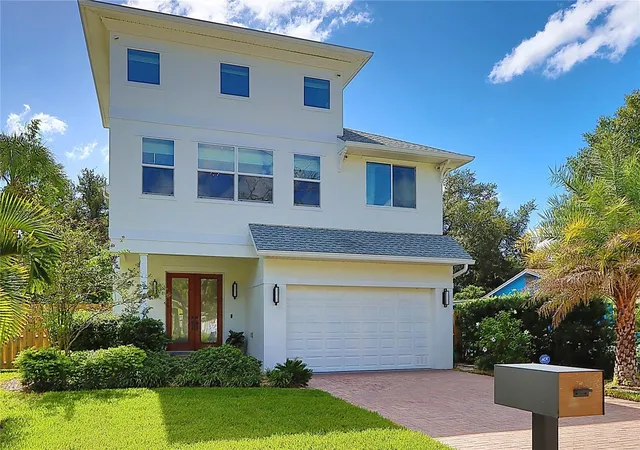 Photo 1 of Single family home for sale at 3106 W Wyoming Ave, Tampa, FL 33611 | MLS# TB8561628 | Listing updated on 2026-10-29