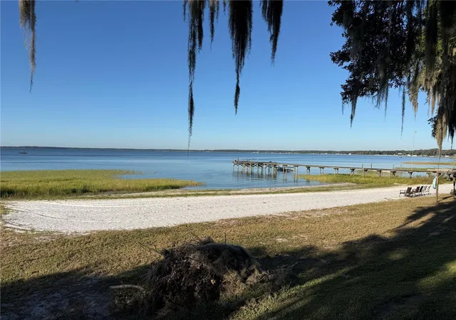 Single family home for sale at 12653 SE 141st Avenue Rd, OCKLAWAHA, FL 32179 | MLS# OM734700