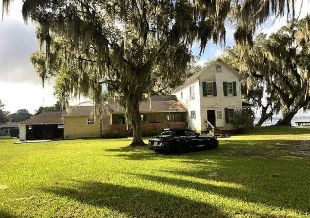 Photo 2 of Single family home for sale at 12653 SE 141st Avenue Rd, Ocklawaha, FL 32179 | MLS# OM734700 | Listing updated on 2026-10-28