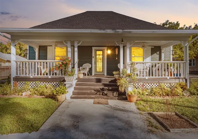 Photo 1 of Single family home for sale at 122 N Monroe Ave, Arcadia, FL 34266 | MLS# A4710889 | Listing updated on 2026-10-28
