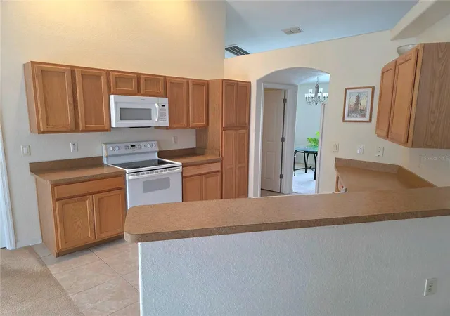 Photo 4 of Single family home for sale at 14050 English Parrot Rd, Brooksville, FL 34614 | MLS# W7890653 | Listing updated on 2026-10-28