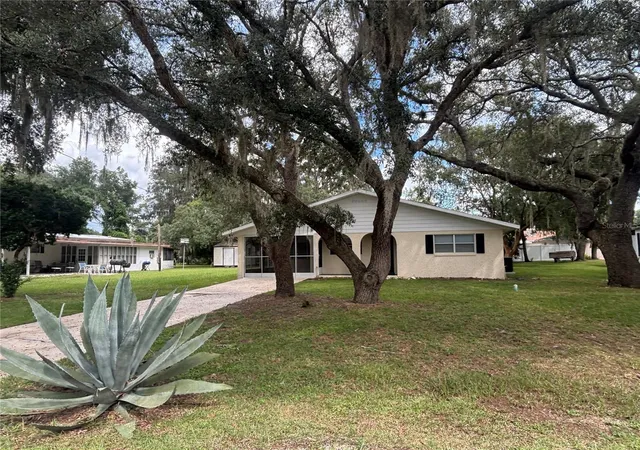 Photo 2 of Single family home for sale at 1851 SE 176th Avenue, Silver Springs, FL 34488 | MLS# OM734712 | Listing updated on 2026-10-28