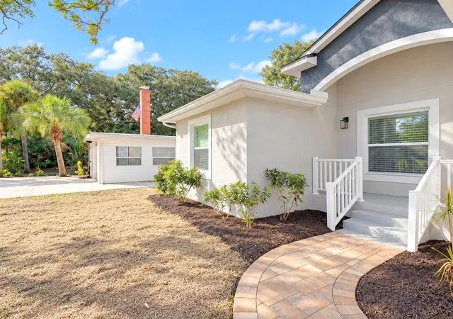 Photo 1 of Single family home for sale at 10118 66th Avenue, Seminole, FL 33772 | MLS# O6452865 | Listing updated on 2026-10-28