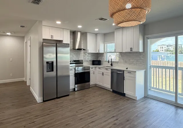 Photo 2 of Single family home for sale at 10118 66th Avenue, Seminole, FL 33772 | MLS# O6452865 | Listing updated on 2026-10-28