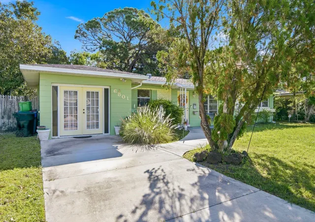 Photo 3 of Single family home for sale at 6801 17th Lane N, Saint Petersburg, FL 33702 | MLS# TB8561670 | Listing updated on 2026-10-27
